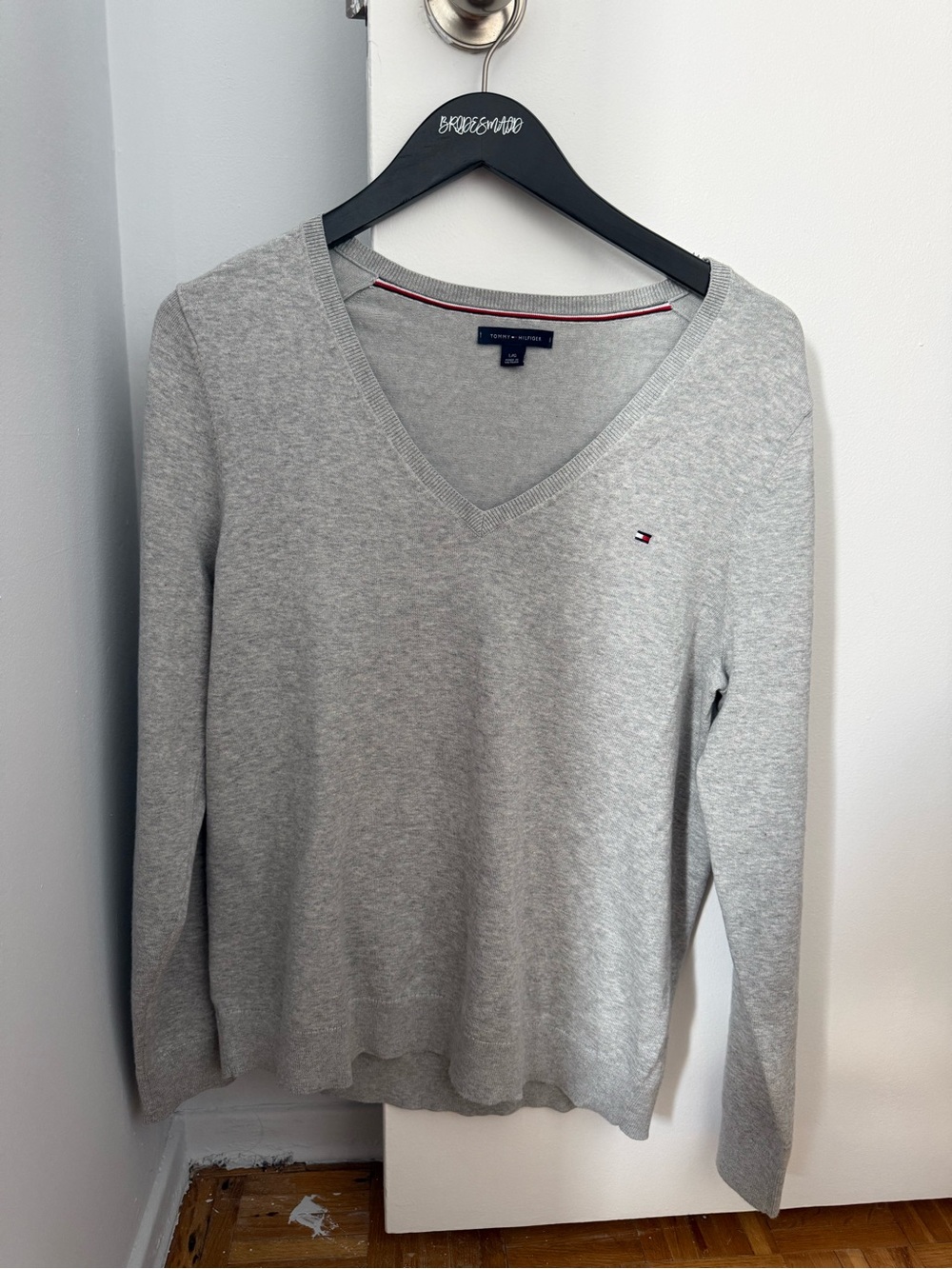 Tommy Hilfiger Women's Heather Gray V-Neck Sweater